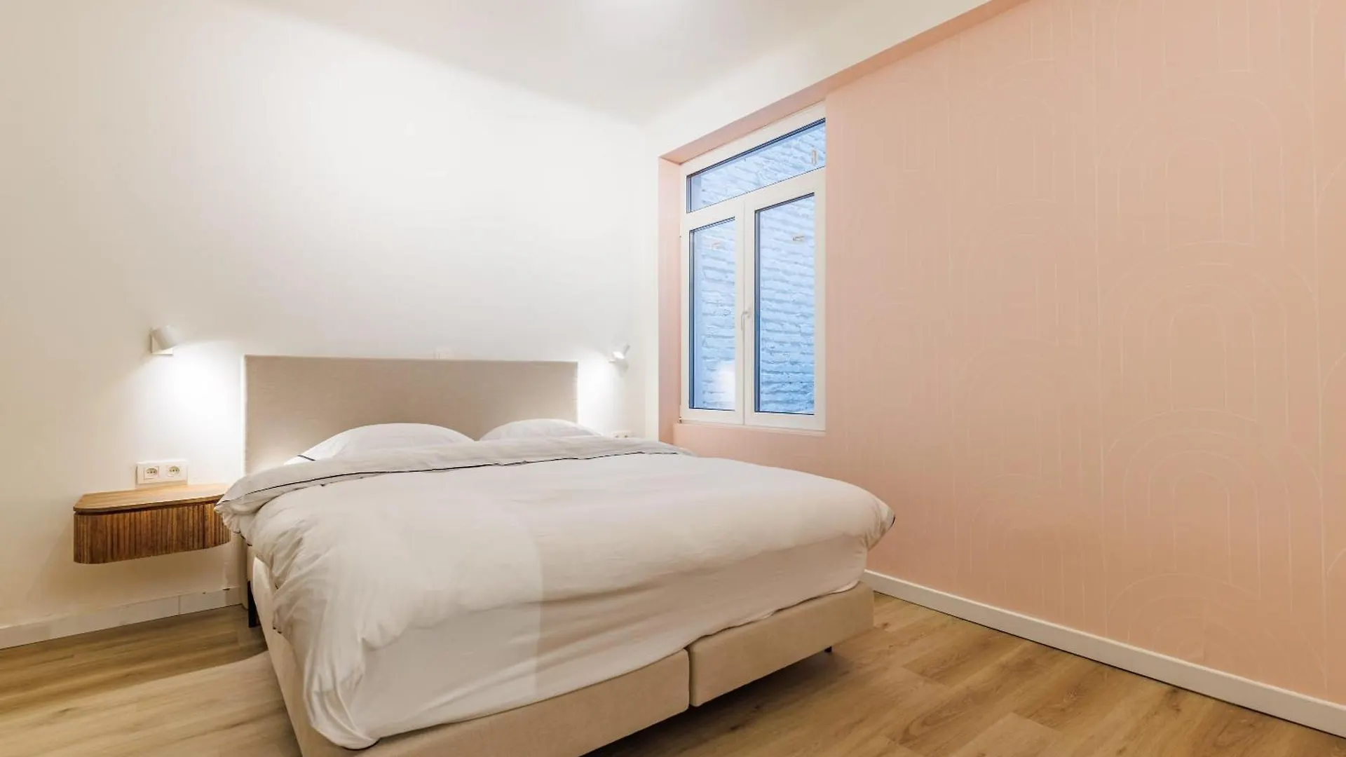 Huswell - Modern Centrally Located Apartment In Ostende