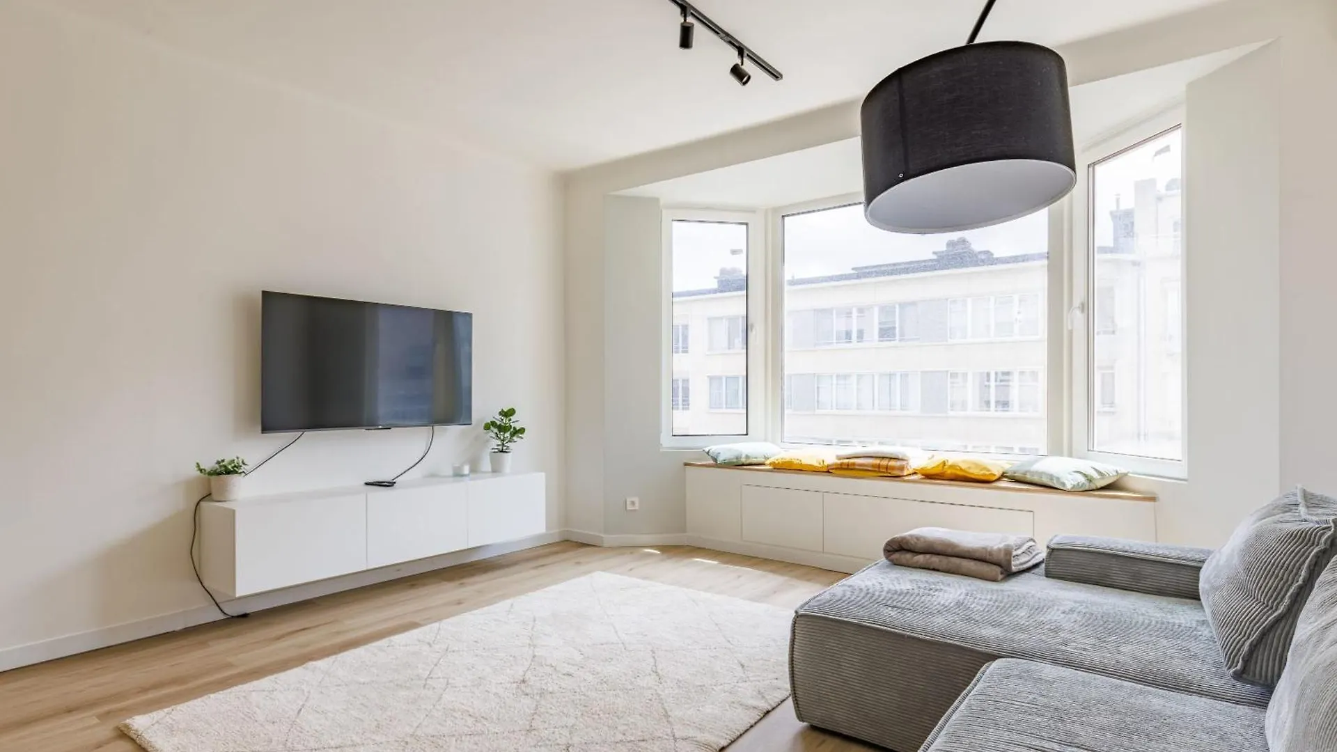 Huswell - Modern Centrally Located Apartment In Ostende